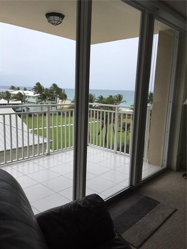 Foto del edificio - 5200 N Ocean Blvd