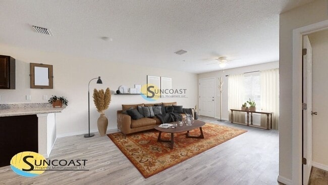 Building Photo - 2103 NE 78th Ln