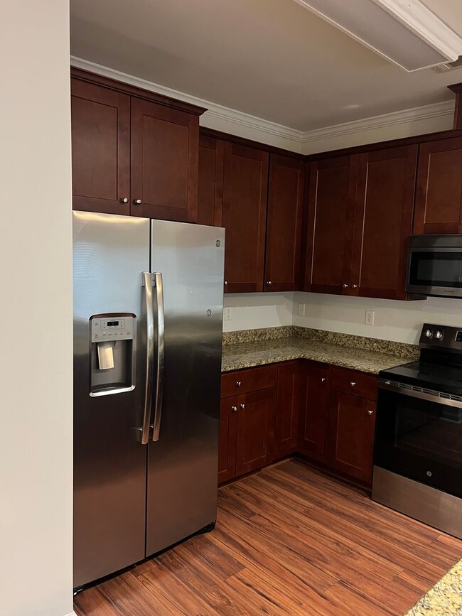Foto del edificio - 3/2 Condo in Gated Community near Downtown...