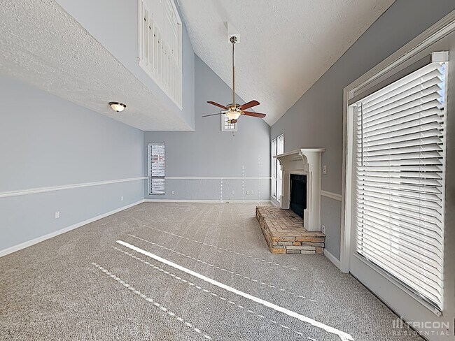 Foto del edificio - 2851 Forest Wood Dr
