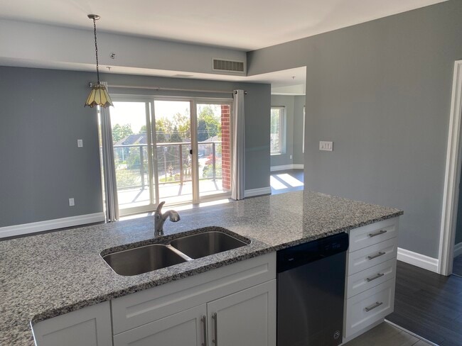 Building Photo - 6 Park St