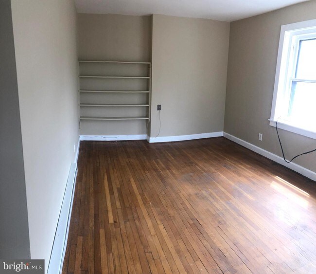 Building Photo - 216 Beech St