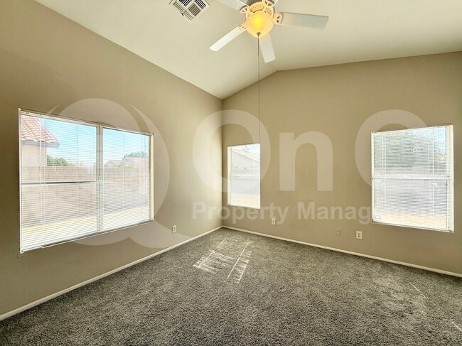 Building Photo - 10527 W Windsor Blvd