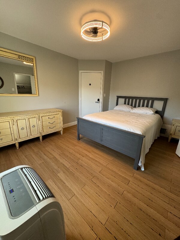 Building Photo - 805 E Taylor St