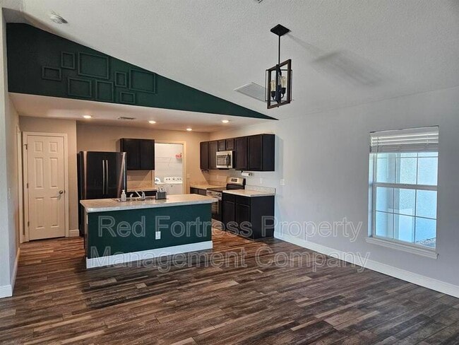 Foto del edificio - 1200 NW 15th Terrace