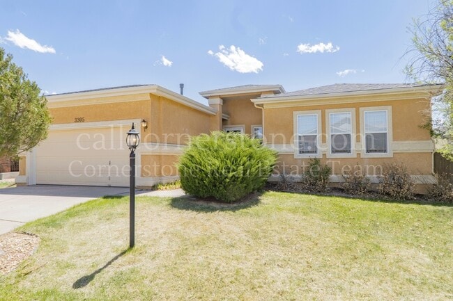 Building Photo - 3305 Hollycrest Dr