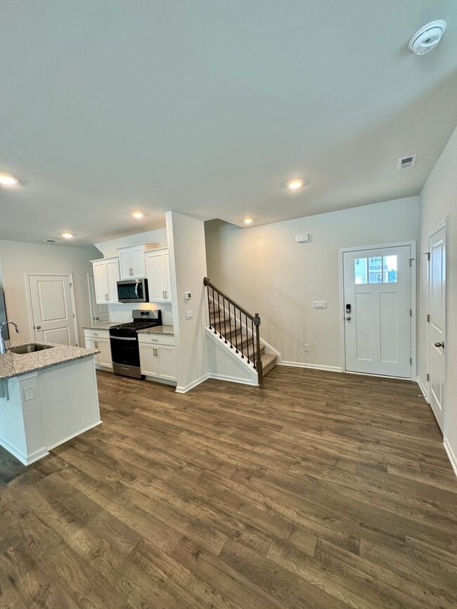 Foto del edificio - New 3BR/2.5BA Home in Hamilton Woods