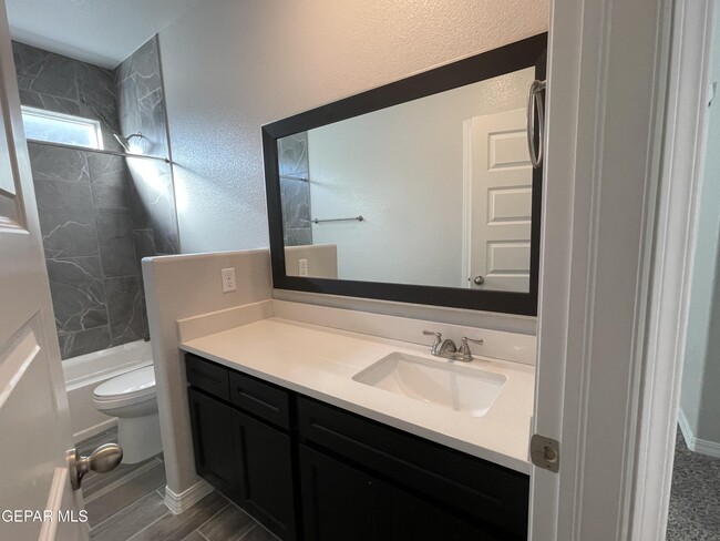 Building Photo - 6009 Hidden Clove Ct