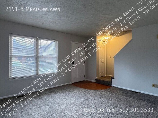 Building Photo - 2191-B Meadowlawn-