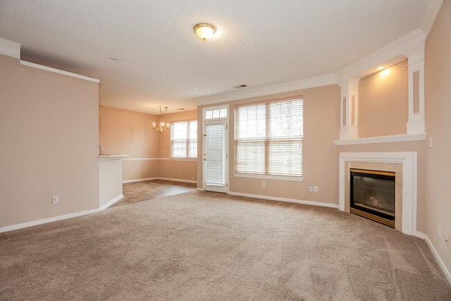 Building Photo - 12330 Summer Creek Ln