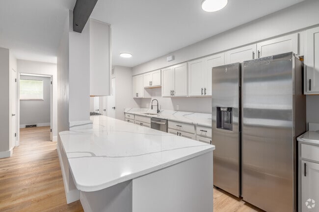 Interior Photo - TERRA - State Road