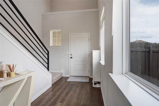 Foto del edificio - 6554 Marsh Ln