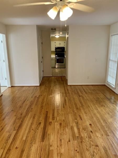 Building Photo - 2051 Longford Club NE