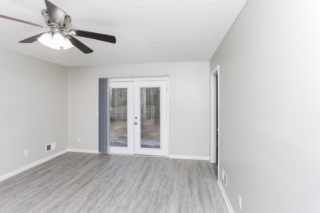 Building Photo - Cute 3 Bedroom in Columbia