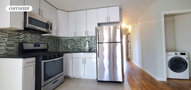 Building Photo - 444 Timpson Pl