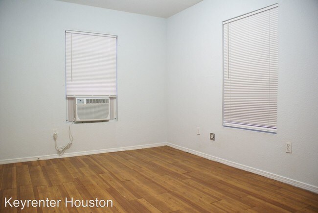 Foto del edificio - 2511 Rosalie St