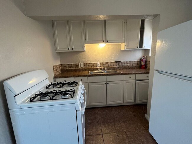 Foto del edificio - FLOUR BLUFF WITH BILLS PAID!!