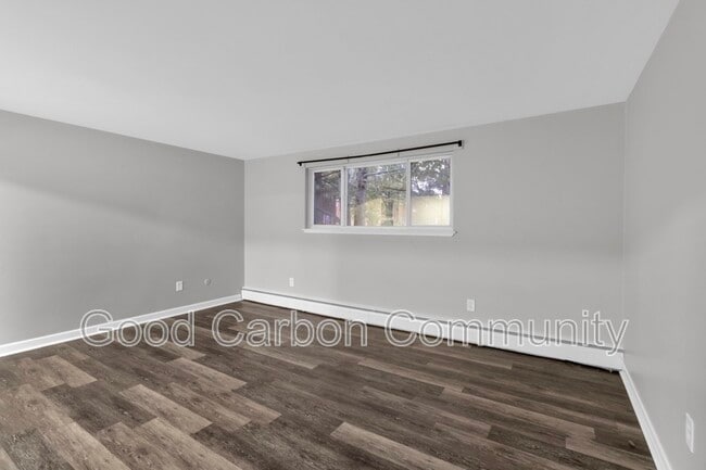 Building Photo - 5451 Creekside Ct