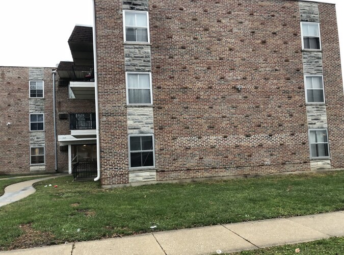 Primary Photo - 2025 W State St