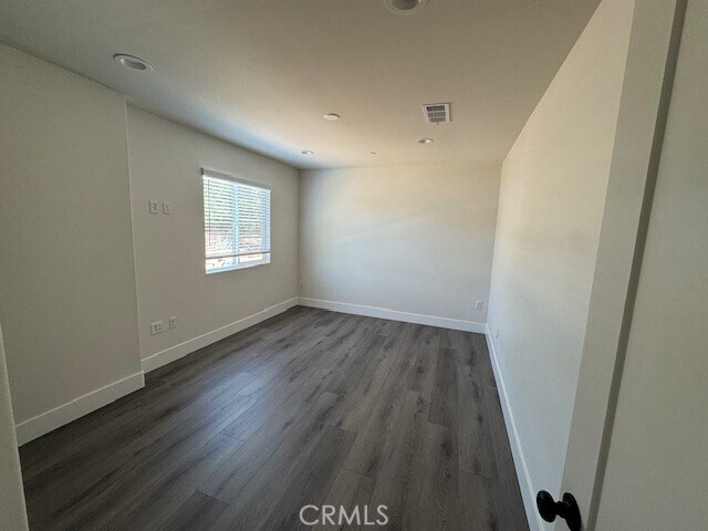 Foto del edificio - 510 N Ellis St