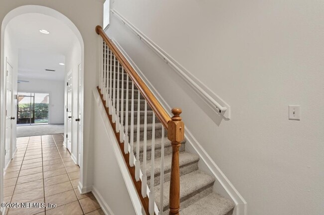 Building Photo - 13501 Gemfire Ct