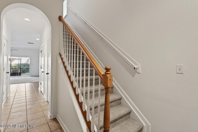 Foto del edificio - 13501 Gemfire Ct