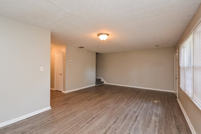 Foto del edificio - 2130 Country Walk Way SE