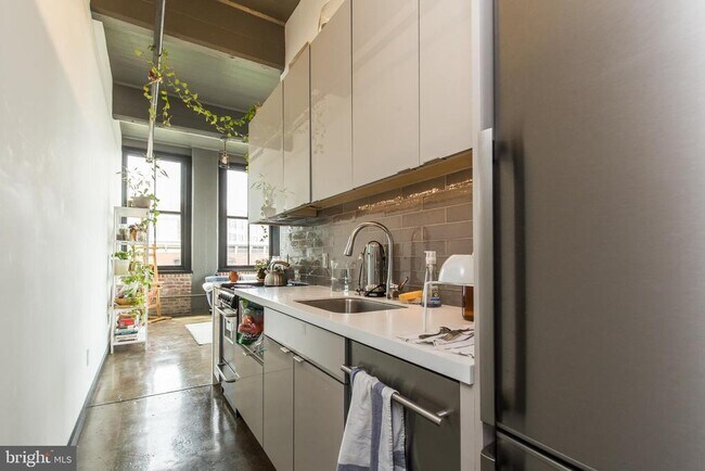 Foto del edificio - 1701 Tulip St