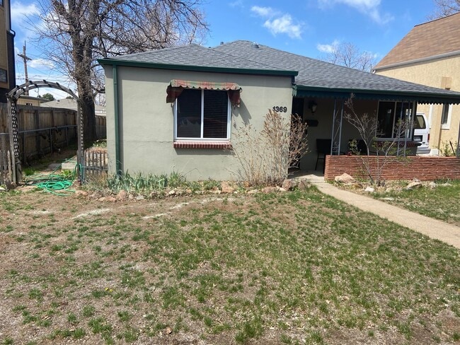 Photo - Awesome 2 bedroom Bungalow in Cory-Merill Neighborhood House