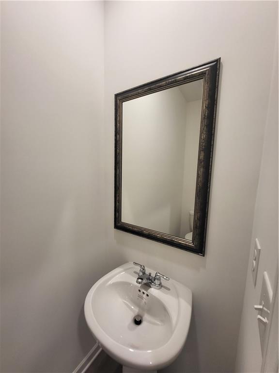 Building Photo - 124 Hazel Dr