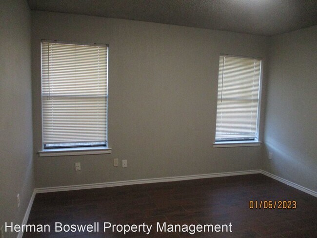 Building Photo - 3 br, 2 bath House - 6649 South Creek Dr