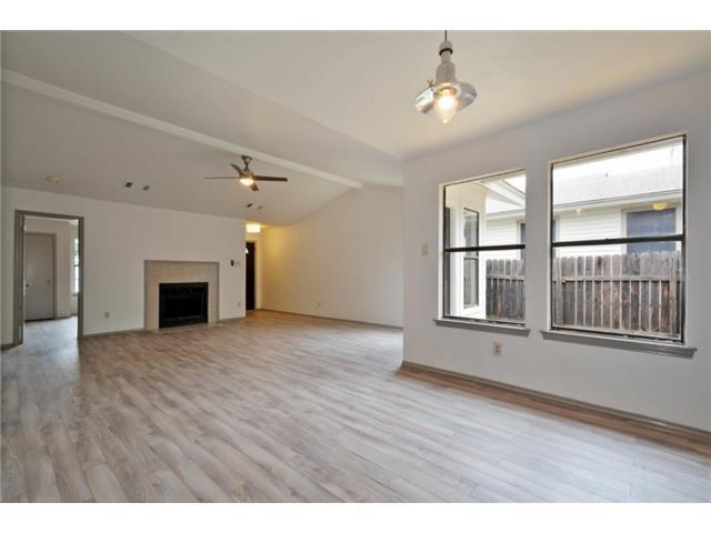 Foto del edificio - 12921 Covington Trail