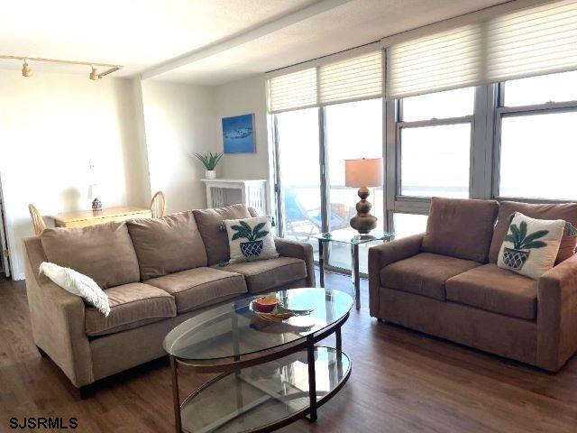 Building Photo - 4800 Boardwalk