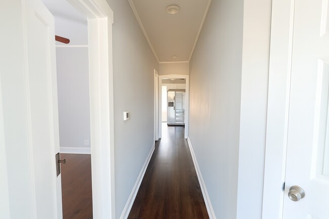 Foto del edificio - 2839 N Newland Ave