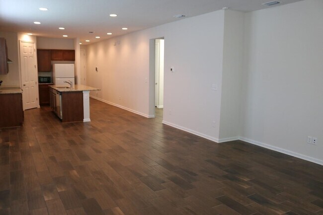 Foto del edificio - 212 Meadow Crossing Dr