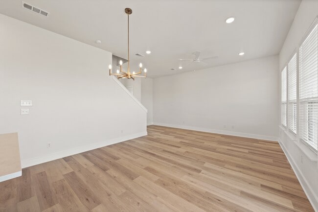 Foto del edificio - 6628 Abode Ave