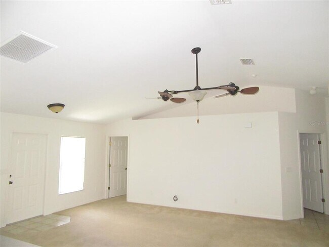 Building Photo - 1047 Lasseter St