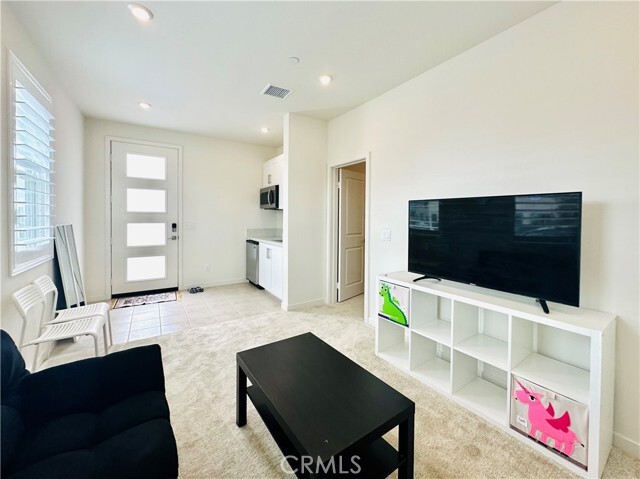 Building Photo - 15658 Caterpillar Dr