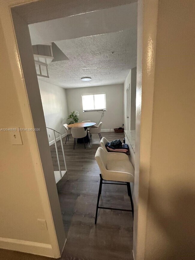 Foto del edificio - 6805 SW 88th St