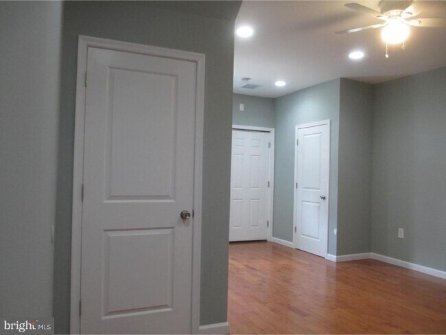 Foto del edificio - 1239 N 28th St
