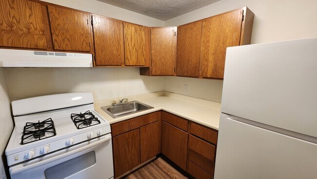 Building Photo - 118 Whitaker St