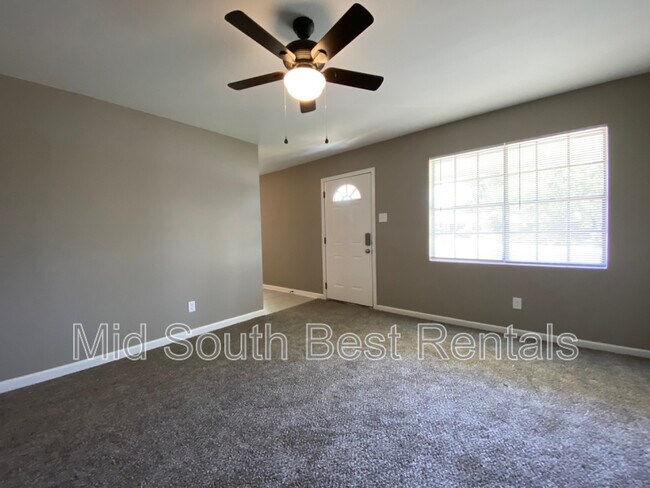 Building Photo - 3684 Ford Rd