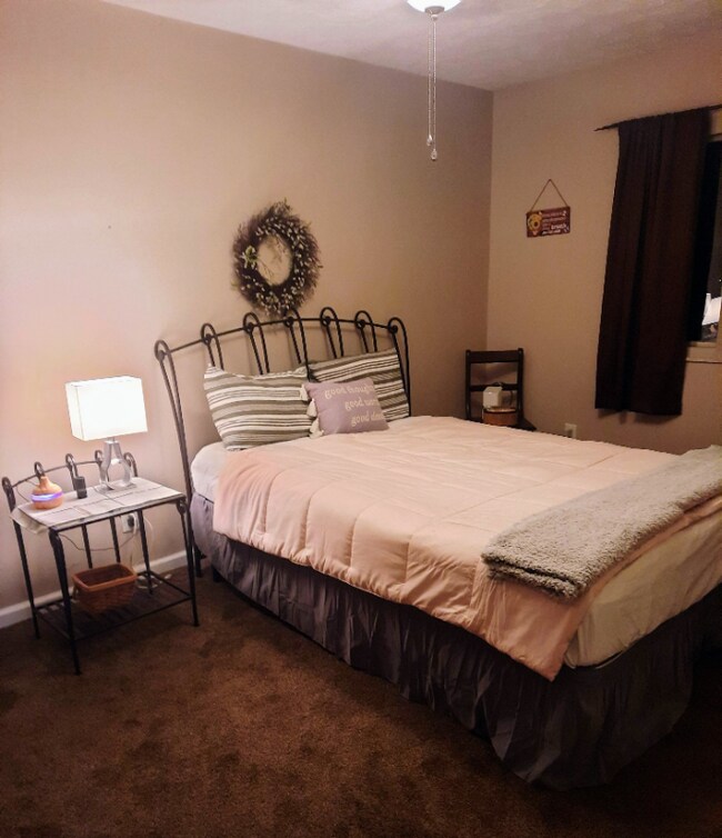 Foto del edificio - 3329 Broadview Ct