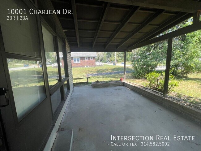 Foto del edificio - 10001 Charjean Dr