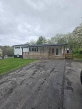 Building Photo - 340 Unaka Dr
