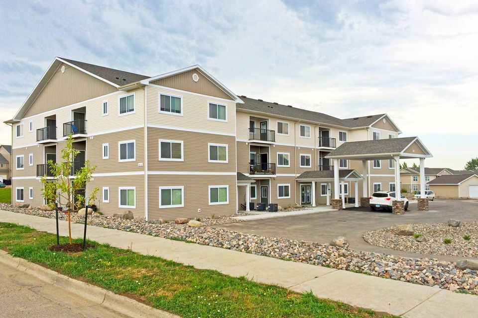Building Photo - 2618 24th Ave W