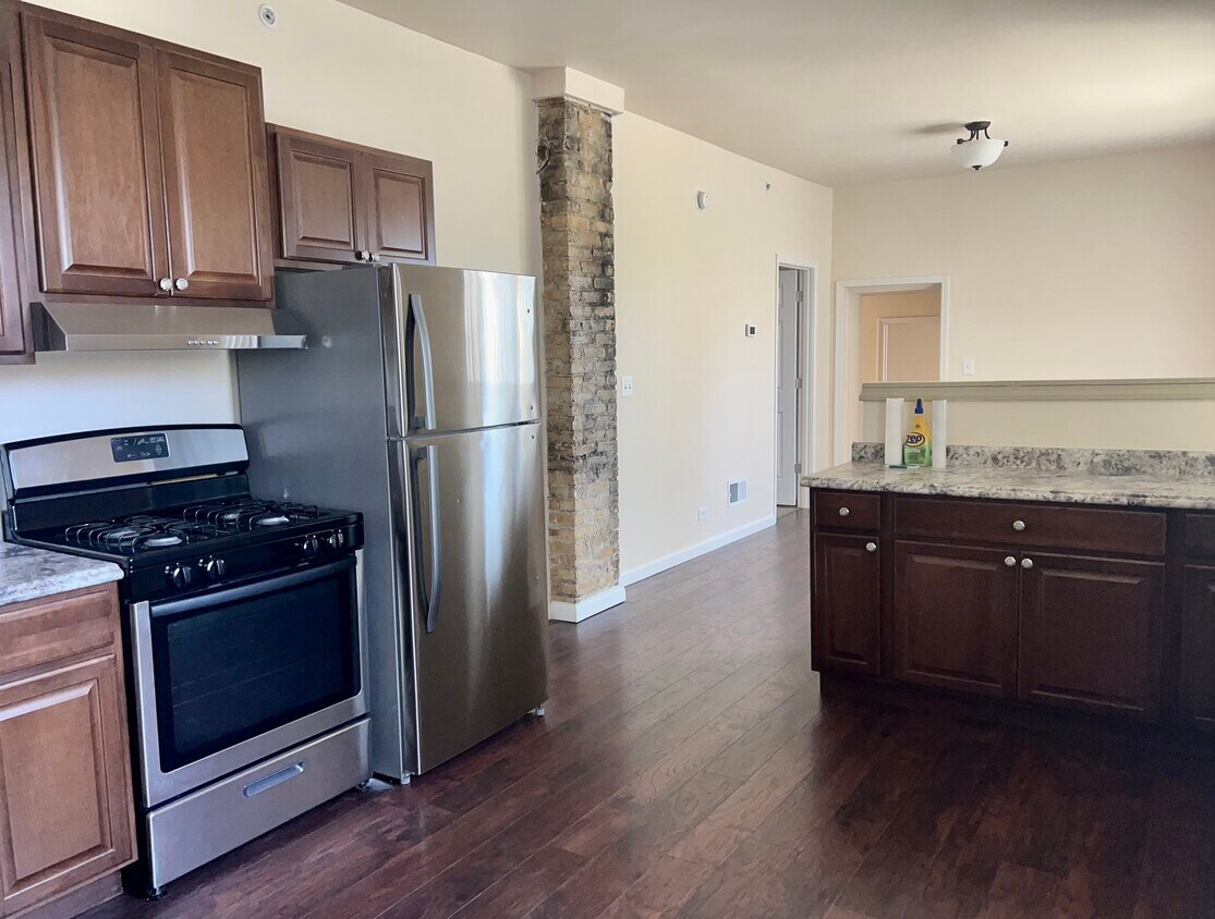 12705 Honore St Unit 2S, Blue Island, IL 60406 Apartments 12705