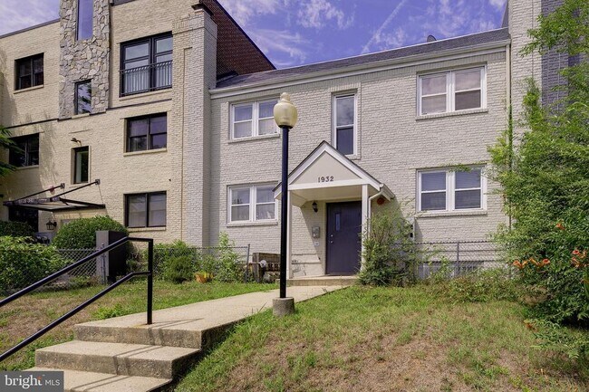 Foto del edificio - 1932 3rd St NE