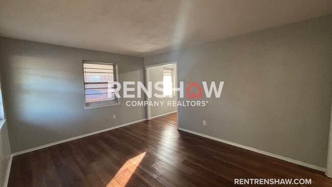 Foto del edificio - 3667 Southland St