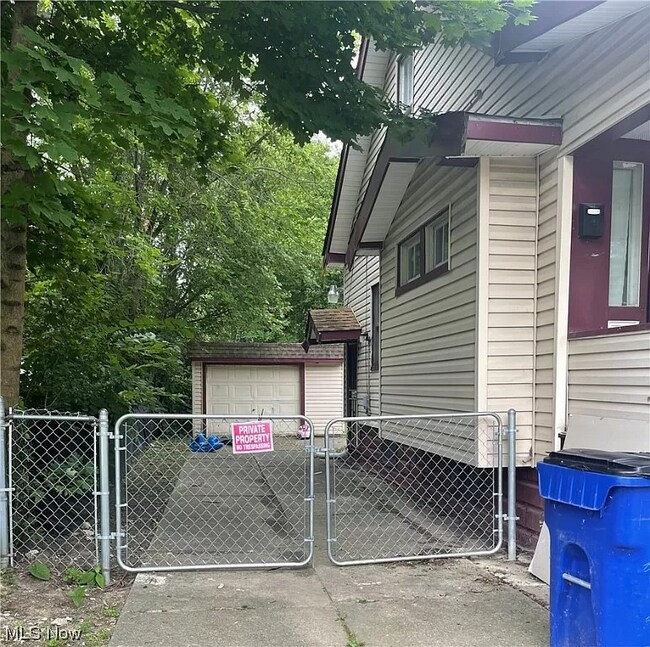 Building Photo - 12600 Ferris Ave